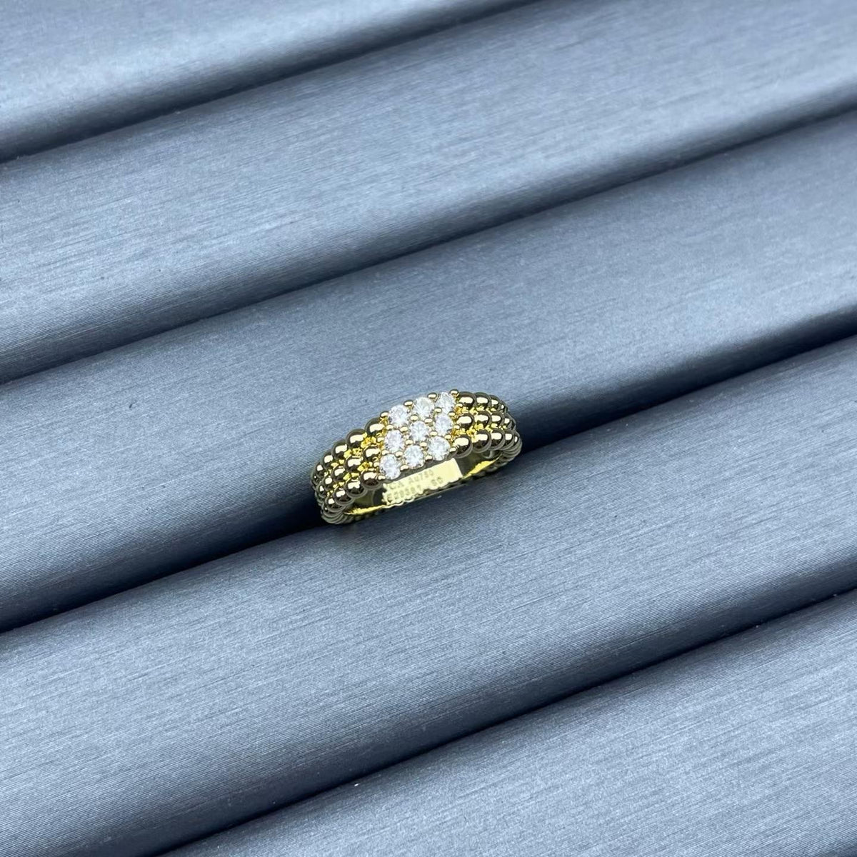 [Leaves]NARROW BEADED RING WITH DIAMONDS