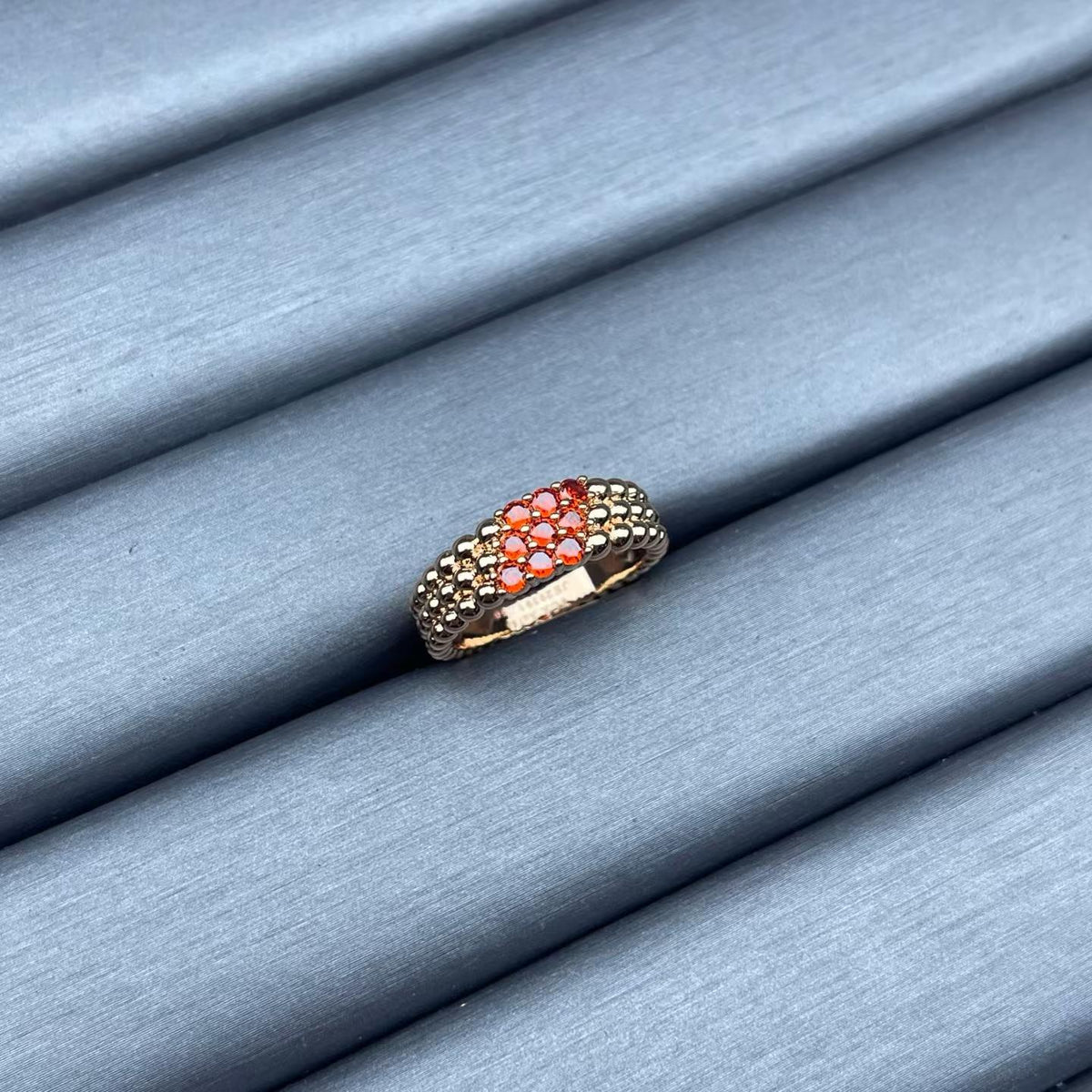 [Leaves]NARROW BEADED RING WITH DIAMONDS