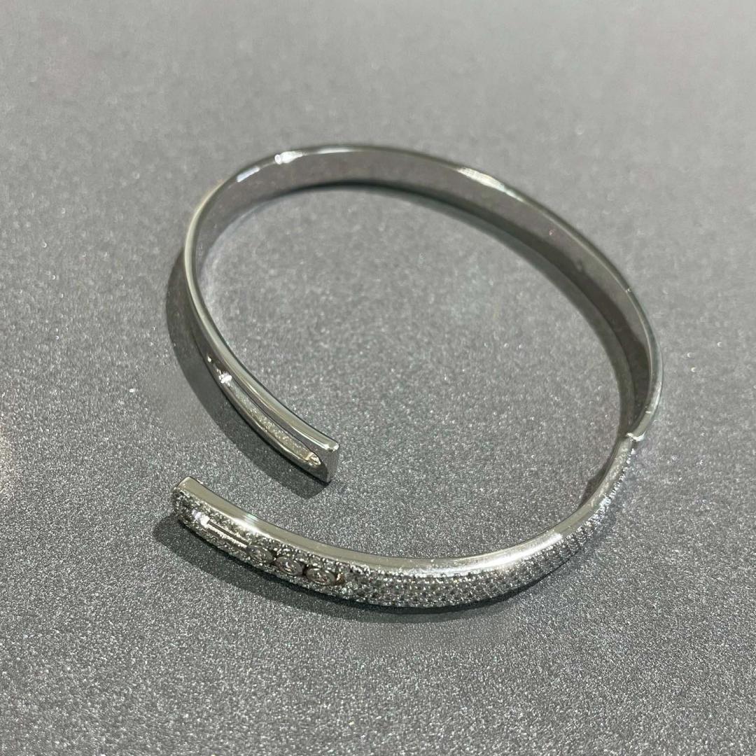 [Leaves]MOVE NOA PAVÉ DIAMOND BANGLE BRACELET