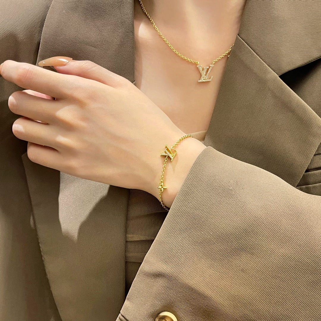 [Leaves]LOGO STAR MOTIF GOLD BRACELET