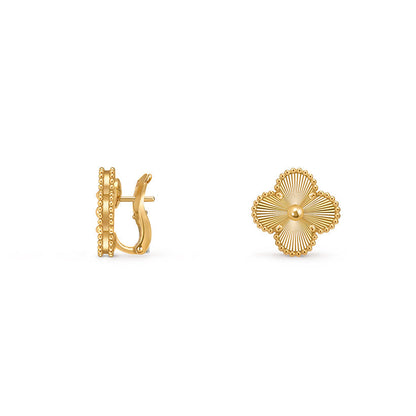 [Leaves]15MM CLOVER FLOWER STUD EARRINGS GOLD COLLECTION