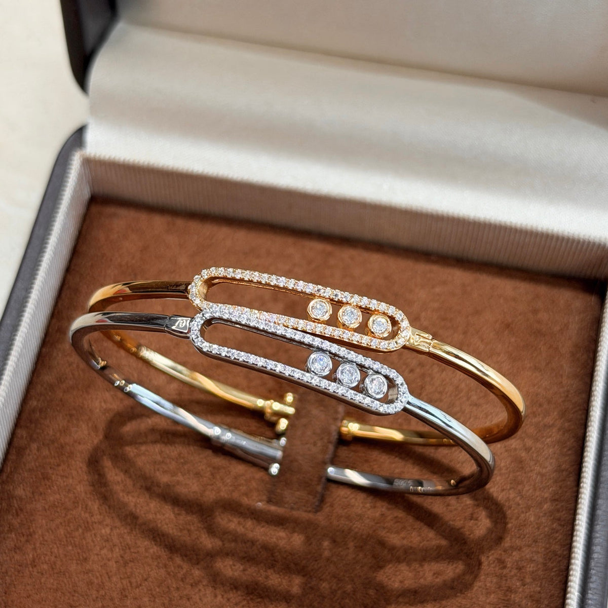 [Leaves]Move Pavé Diamond Bangle Bracelet M