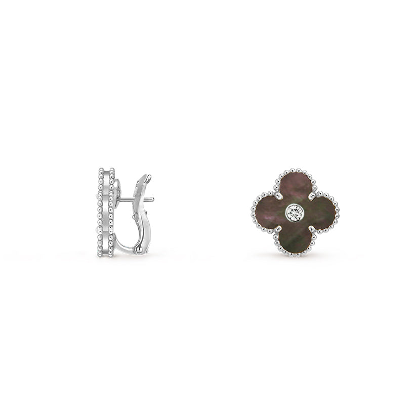 [Leaves]15MM CLOVER FLOWER STUD EARRINGS DIAMOND-WHITE GOLD COLLECTION