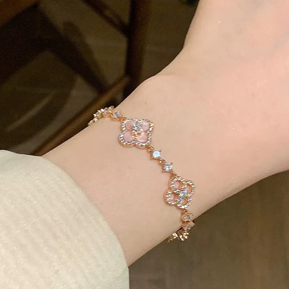 [Leaves]CLOVER 5 MOTIF PINK BLUE RED WHITE BRACELET