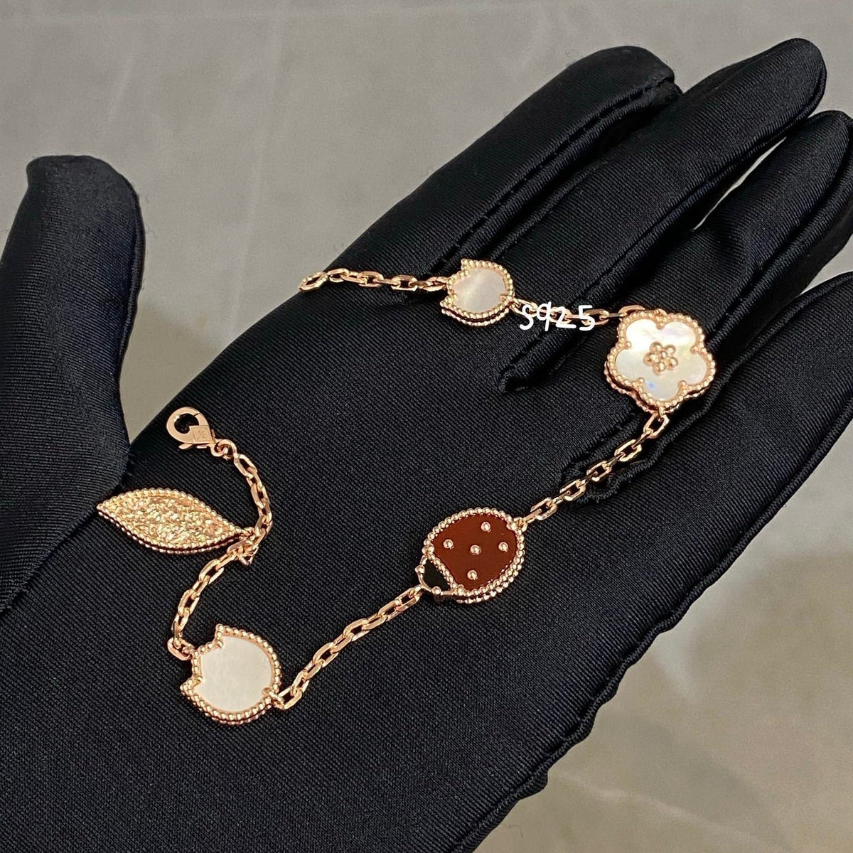 [Leaves]LUCKY SPRING 5 MOTIF BRACELET