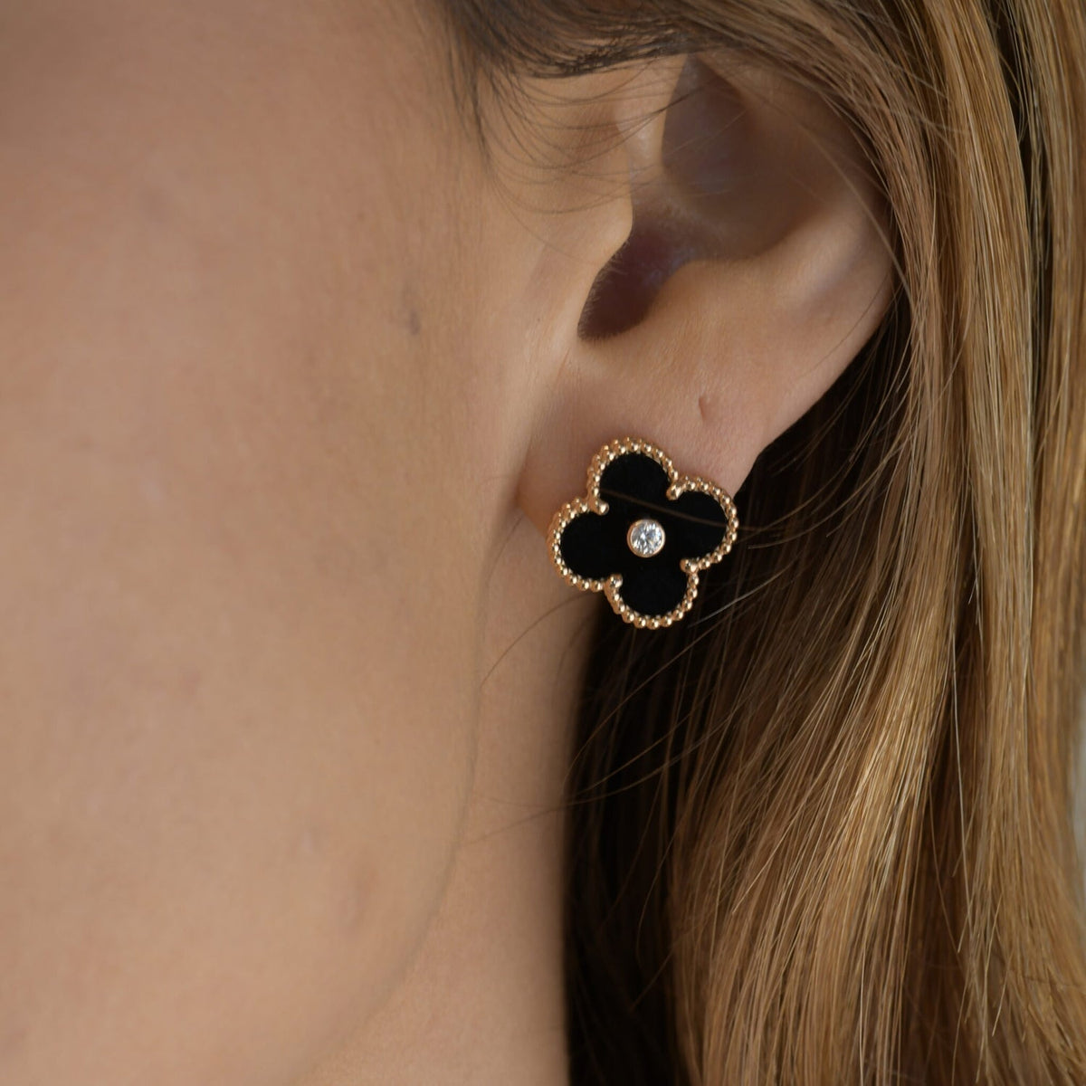 [Leaves]CLOVER MEDIUM 1 MOTIFS ONYX DIAMOND EARRINGS