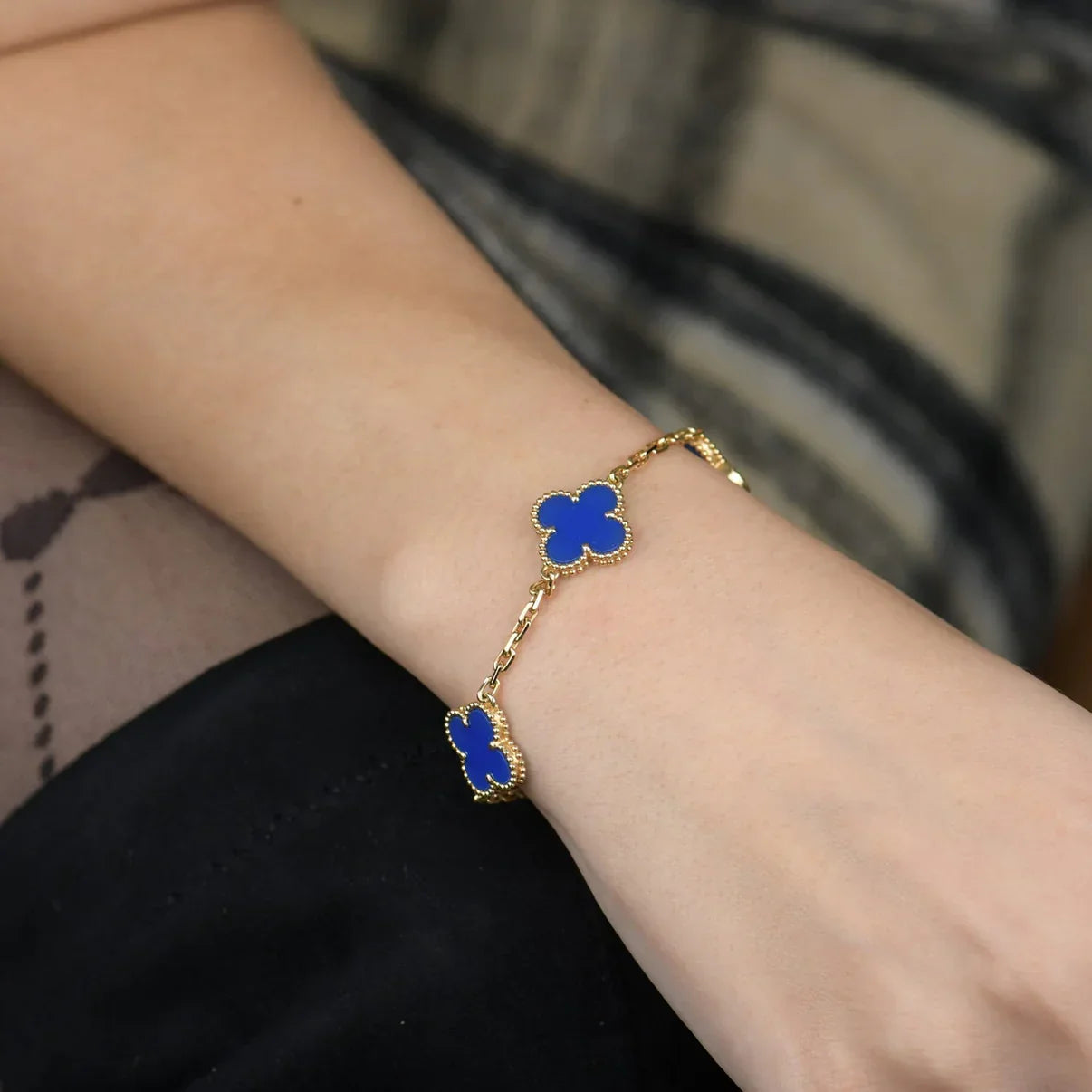 [Leaves]LUCKY CLOVER 5-MOTIF BRACELET - BLUE AGATE COLLECTION