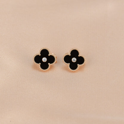 [Leaves]CLOVER MEDIUM 1 MOTIFS ONYX DIAMOND EARRINGS