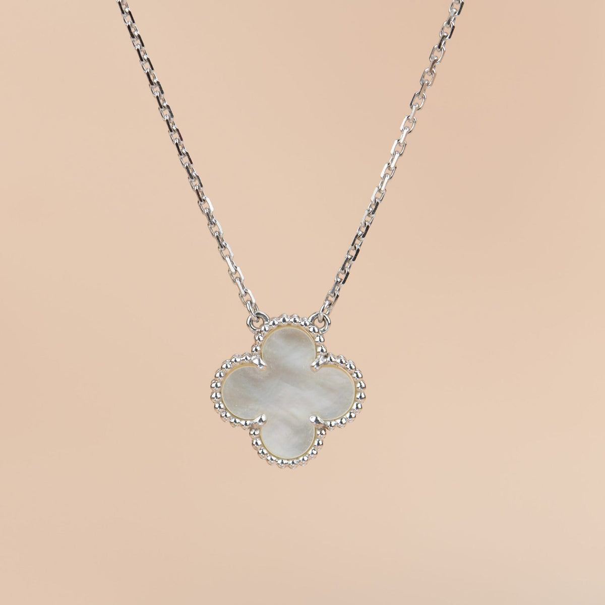 [Leaves]CLOVER  15MM WHITE MOTHER-OF-PEARL SILVER