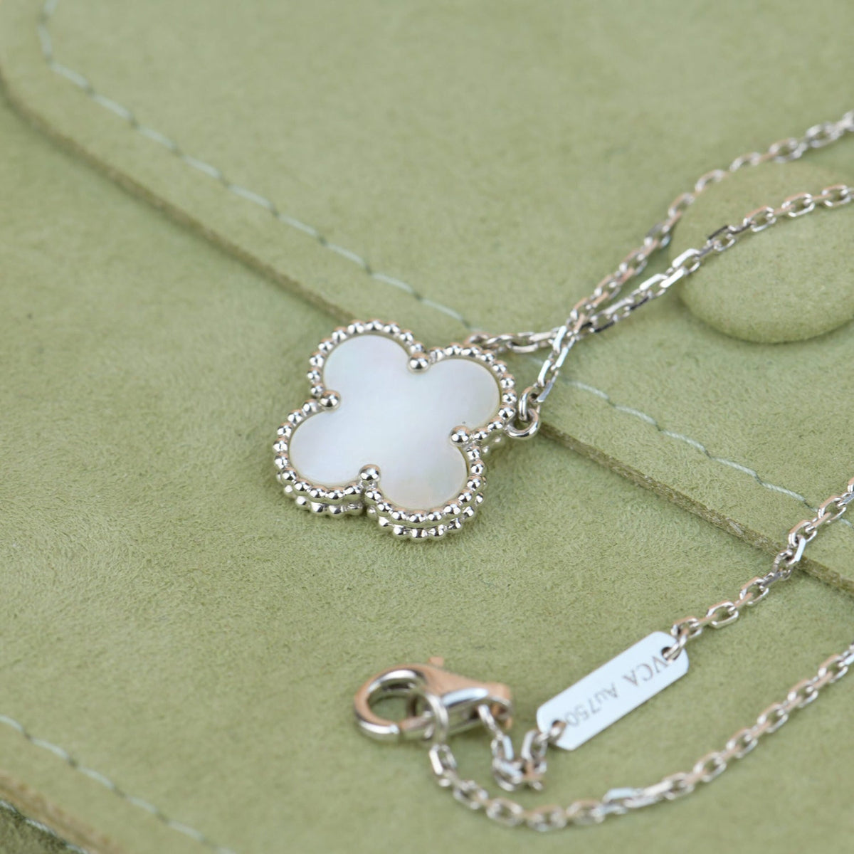 [Leaves]CLOVER  15MM WHITE MOTHER-OF-PEARL SILVER