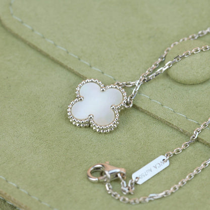 [Leaves]CLOVER  15MM WHITE MOTHER-OF-PEARL SILVER