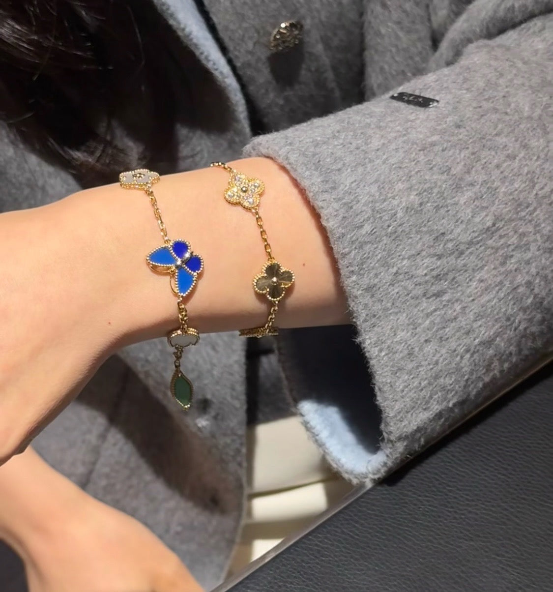 [Leaves]SPRING ENCHANTMENT BUTTERFLY & FLORAL CHARM BRACELET