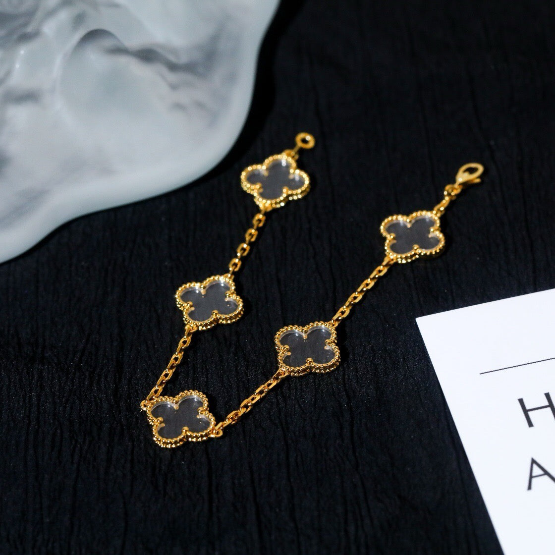 [Leaves]CLOVER 5 MOTIF ROCK CRYSTAL BRACELET