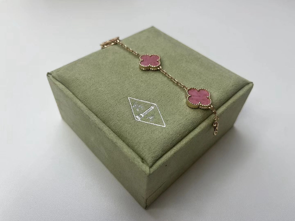 [Leaves]LUCKY CLOVER 5-MOTIF ENAMEL STONE BRACELET