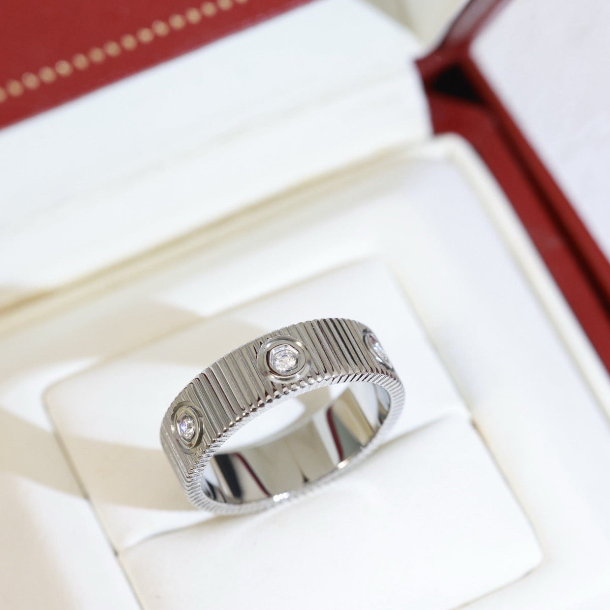 [Leaves]LOVE 6.5MM UNLIMITED RING, 6 DIAMONDS