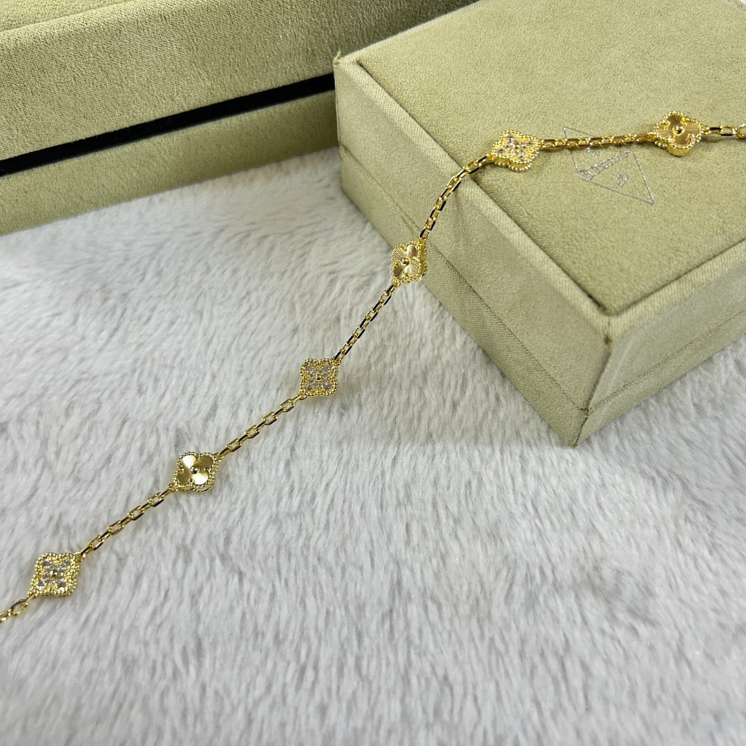 [Leaves]CLOVER 6 MOTIF DIAMOND LASER BRACELET