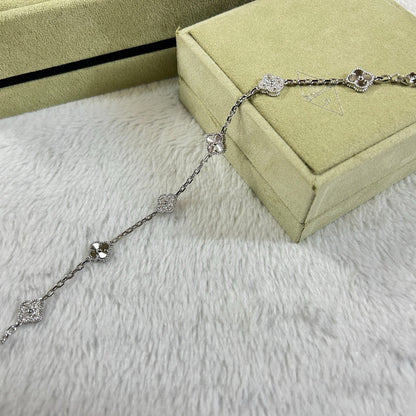 [Leaves]CLOVER 6 MOTIF DIAMOND LASER BRACELET