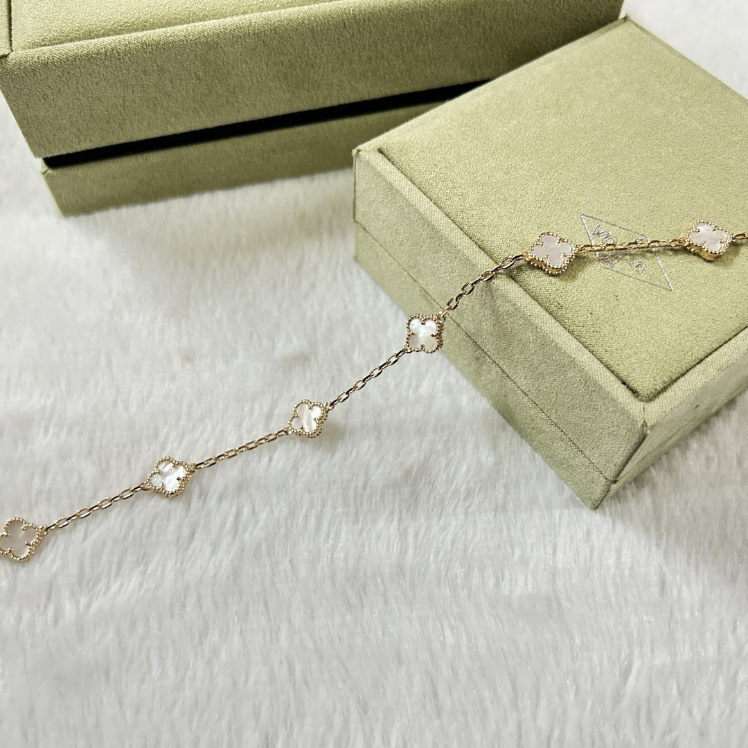 [Leaves]CLOVER 6 MOTIF WHITE MOP BRACELET