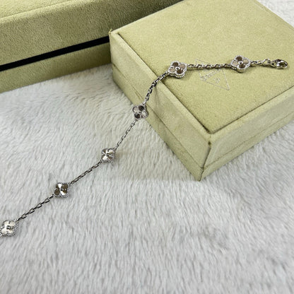 [Leaves]CLOVER 6 MOTIF DIAMOND BRACELET