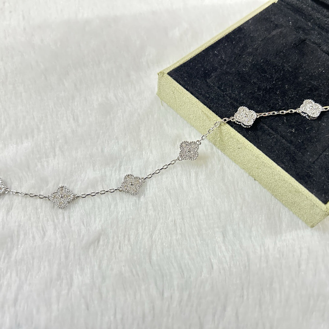 [Leaves]CLOVER 6 MOTIF DIAMOND BRACELET