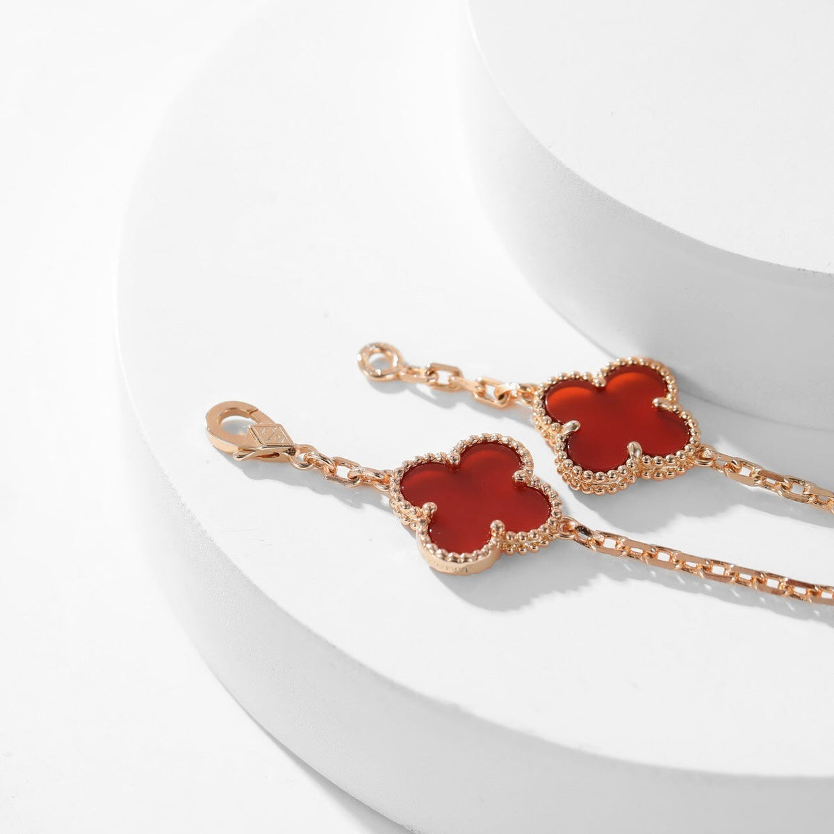 [Leaves]CLOVER 10 MOTIFS CARNELIAN NECKLACE