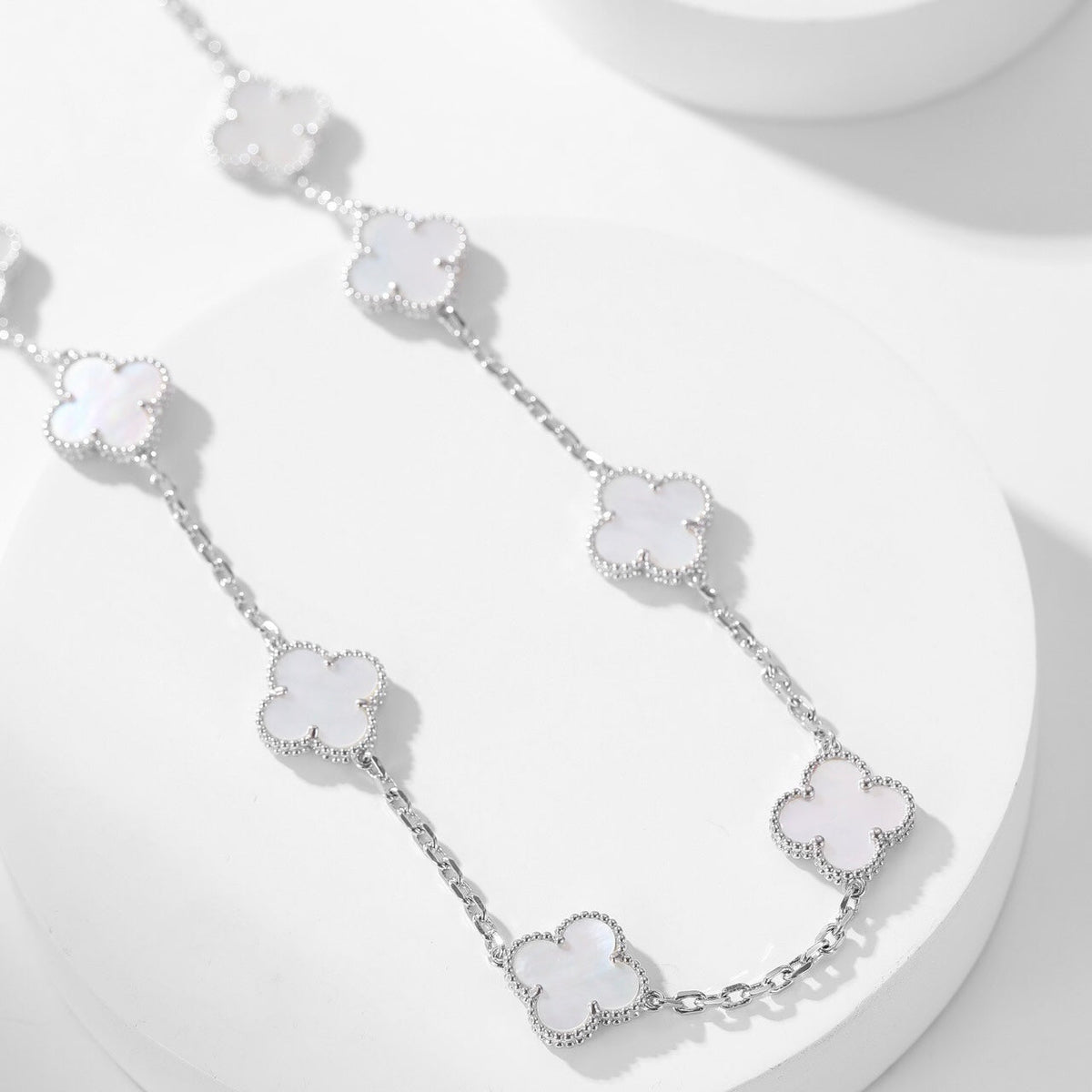 [Leaves]CLOVER 10 MOTIFS WHITE MOTHER OF PEARL NECKLACE