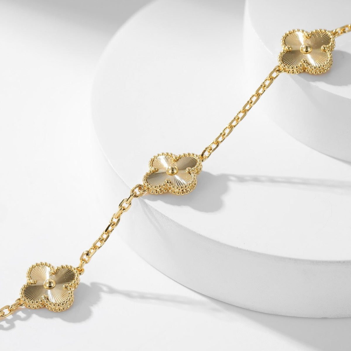 [Leaves]CLOVER 10 MOTIFS LASER NECKLACE