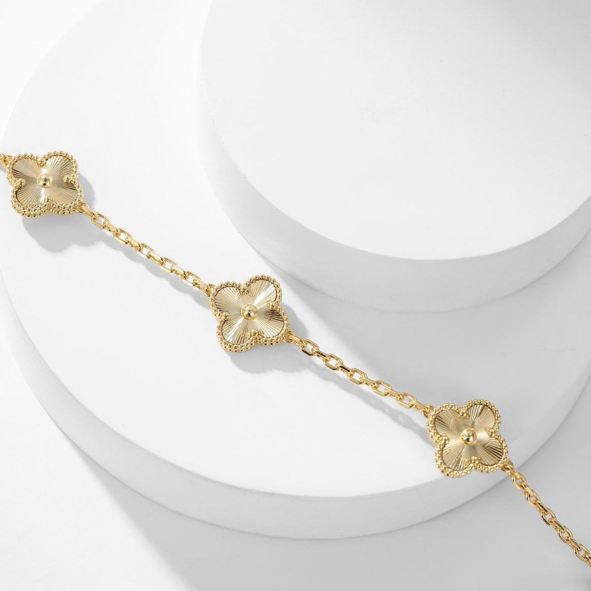 [Leaves]CLOVER 10 MOTIFS LASER NECKLACE