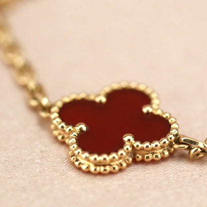 [Leaves]LUCKY CLOVER 5-MOTIF BRACELET - RED CARNELIAN COLLECTION