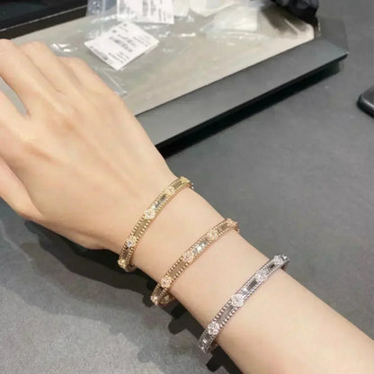 [Leaves]CLOVER BRACELET 4MM DIAMONDS