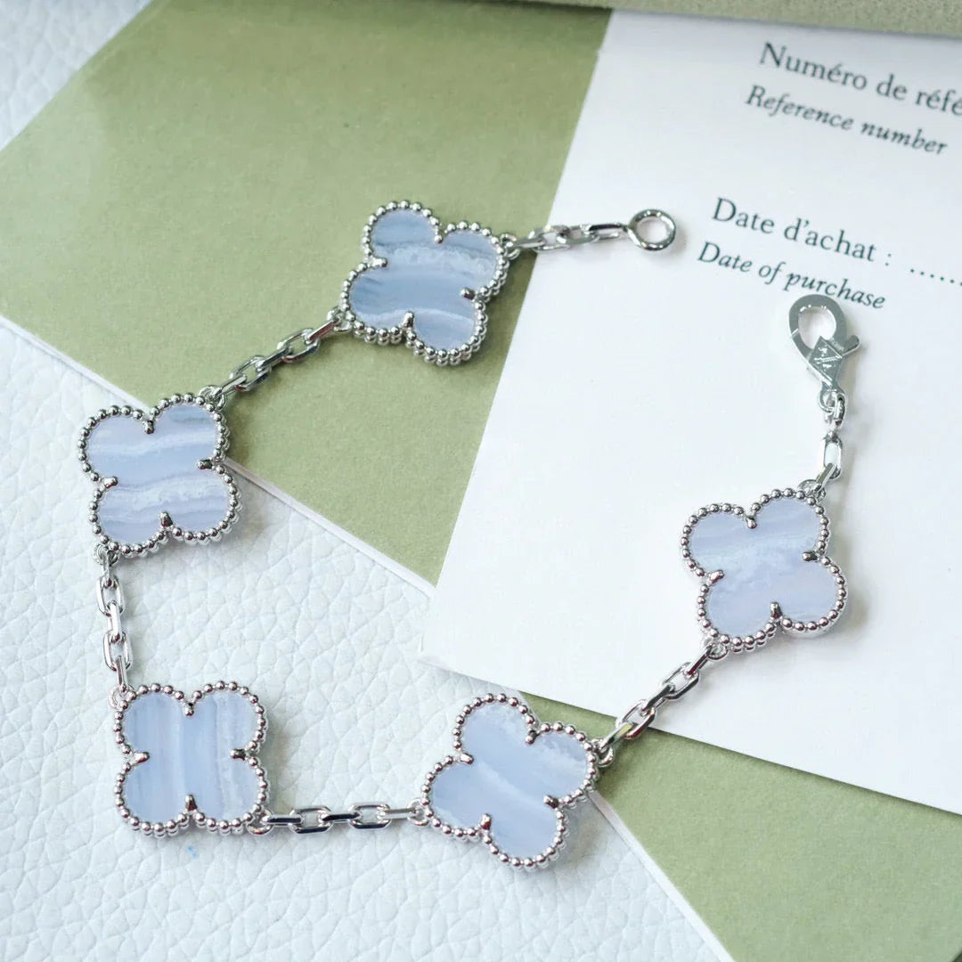 [Leaves]LUCKY CLOVER 5-MOTIF BRACELET - PURPLE CHALCEDONY COLLECTION
