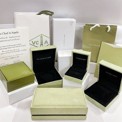 [Leaves]CLOVER BRAND JEWELRY BOX