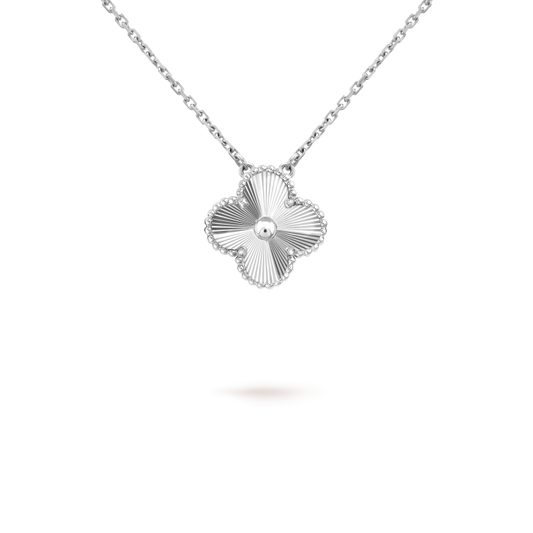 [Leaves]15MM CLOVER FLOWER PENDANT NECKLACE WHITE GOLD COLLECTION