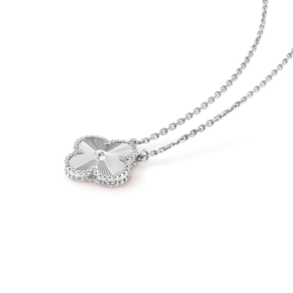 [Leaves]CLOVER 15MM LASER NECKLACE SILVER