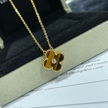 [Leaves]CLOVER 15MM DIAMOND AND YELLOW TIGER'S EYE AGATE necklace
