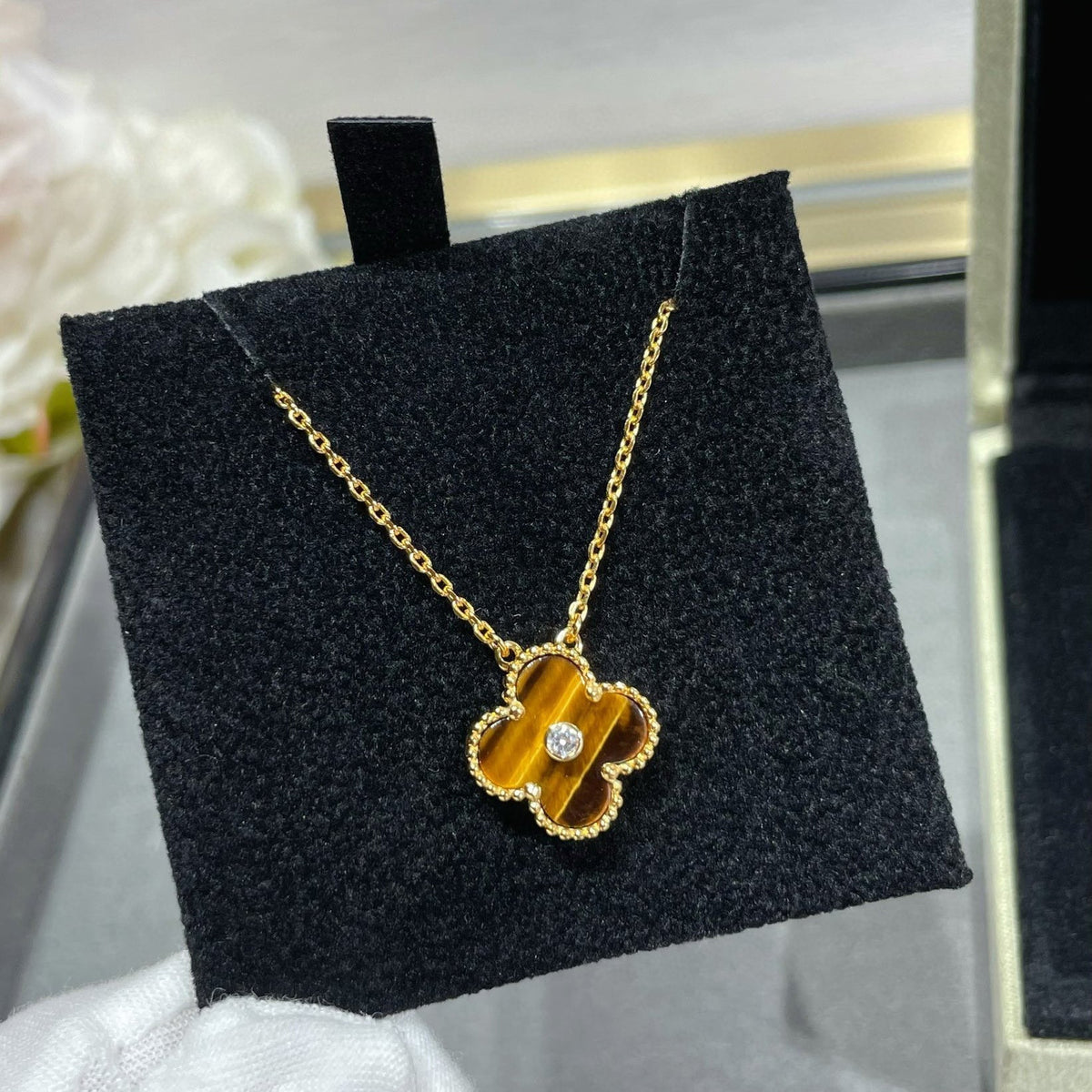 [Leaves]CLOVER 15MM DIAMOND AND YELLOW TIGER'S EYE AGATE necklace