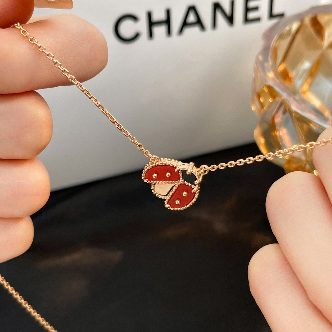 [Leaves]LUCKY CARNELIAN LADYBUG CHARM NECKLACE