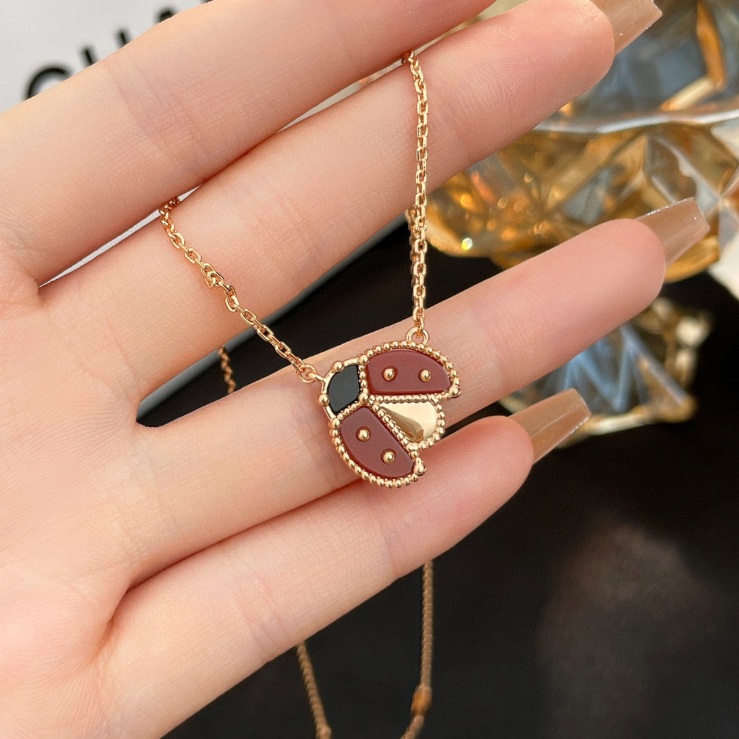 [Leaves]LUCKY CARNELIAN LADYBUG CHARM NECKLACE