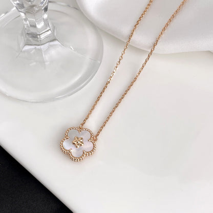 [Leaves]LUCKY  WHITE MOP  PLUM BLOSSOM NECKLACE