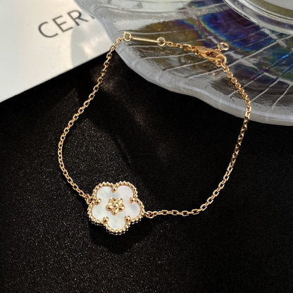 [Leaves]LUCKY WHITE MOP PLUM BLOSSOM  BRACELET