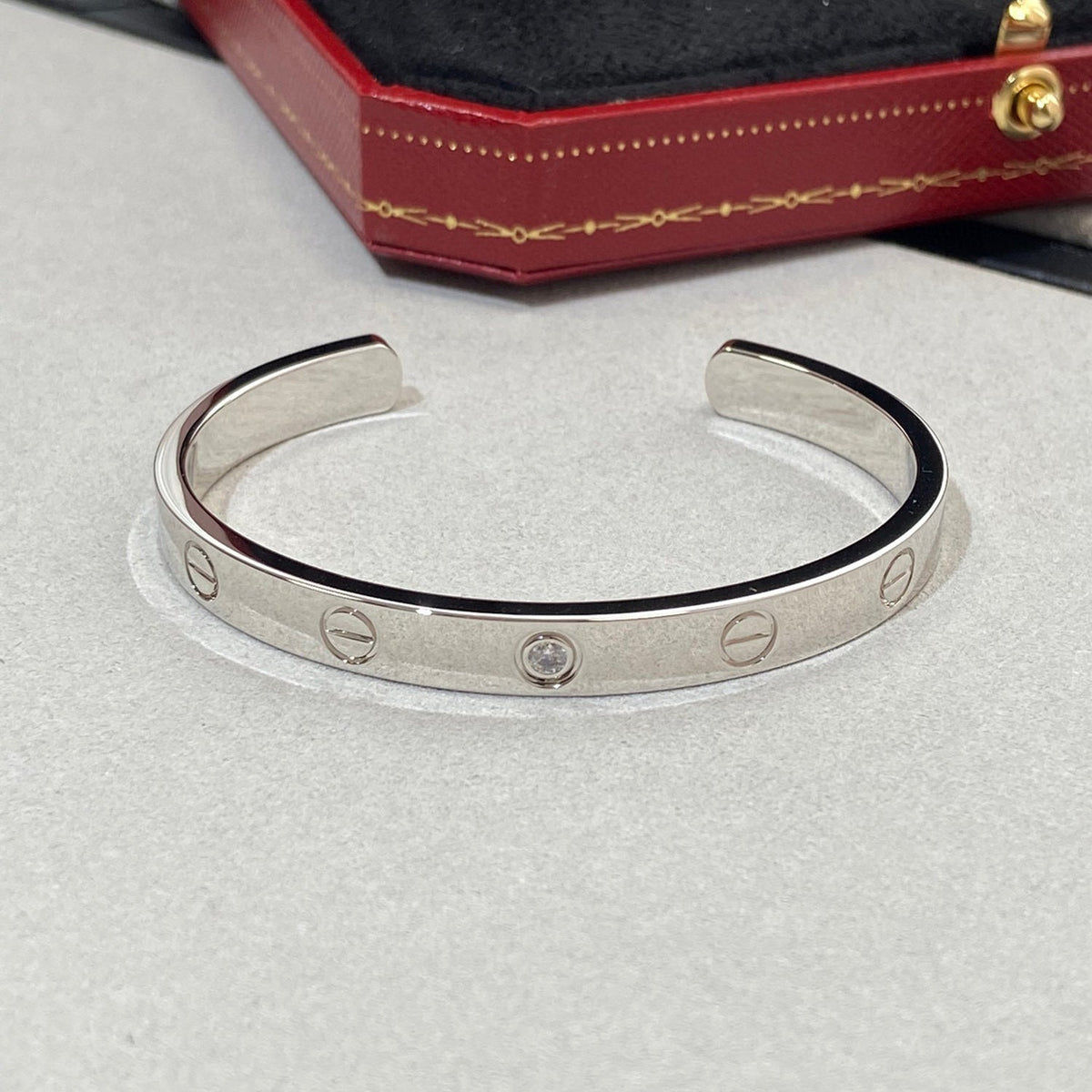 [Leaves]LOVE BRACELET 6.1MM 1 DIAMOND OPEN CUFF