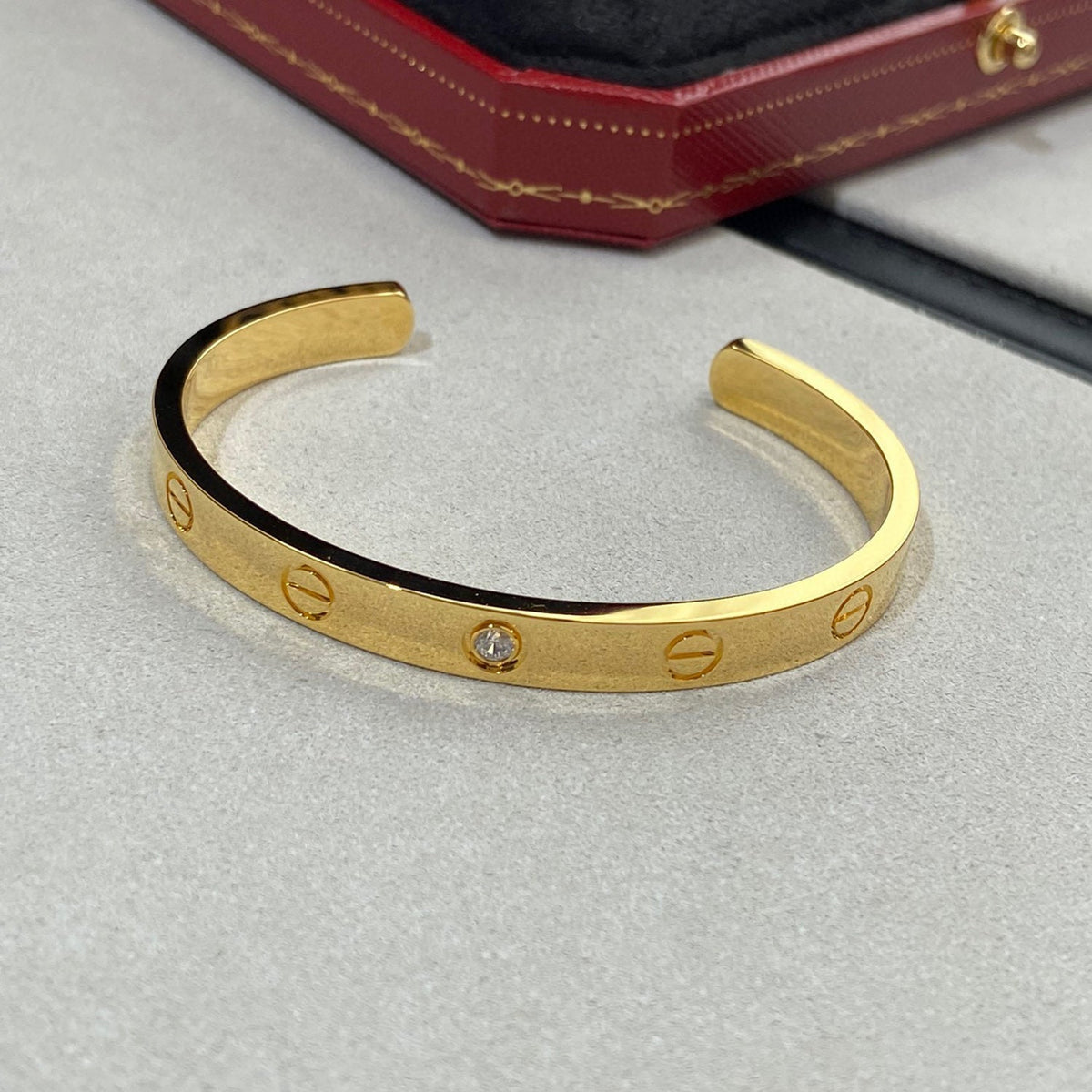 [Leaves]LOVE BRACELET 6.1MM 1 DIAMOND OPEN CUFF