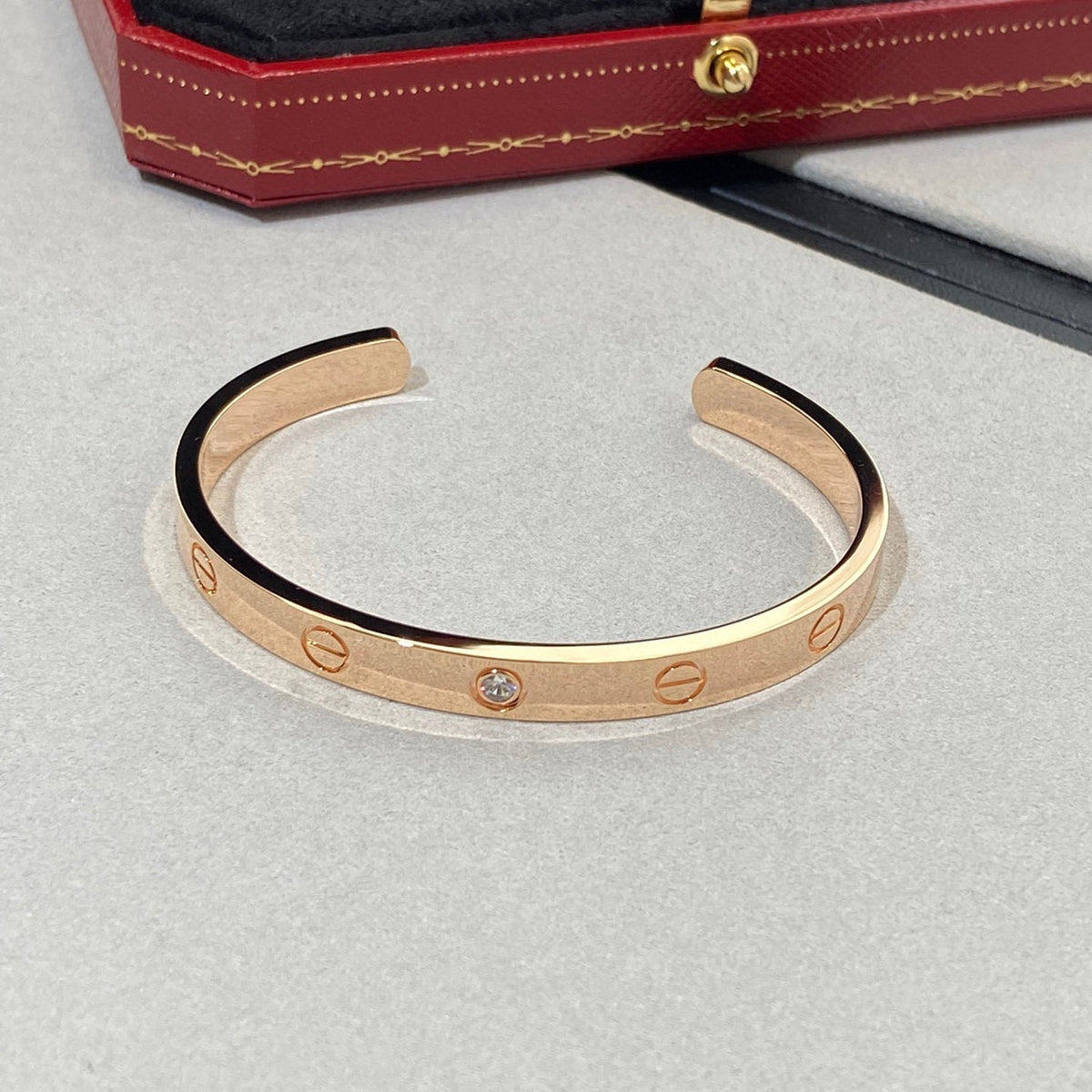[Leaves]LOVE BRACELET 6.1MM 1 DIAMOND OPEN CUFF