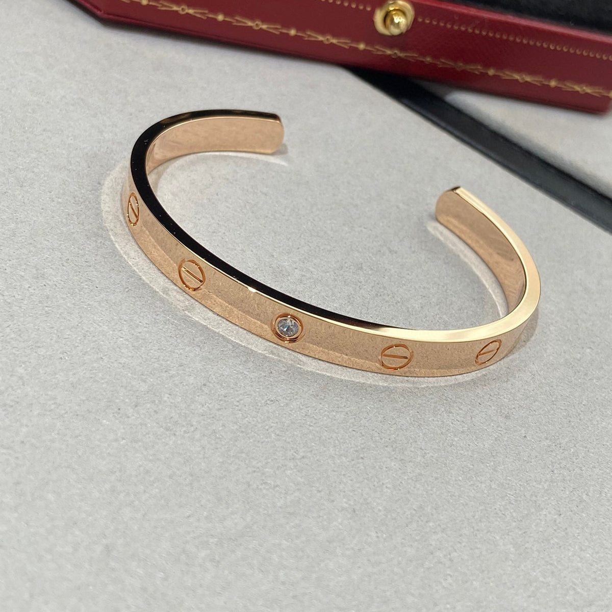 [Leaves]LOVE BRACELET 6.1MM 1 DIAMOND OPEN CUFF