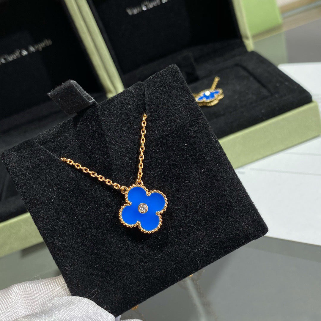 [Leaves]CLOVER 15MM DIAMOND AND BLUE AGATE NECKLACE