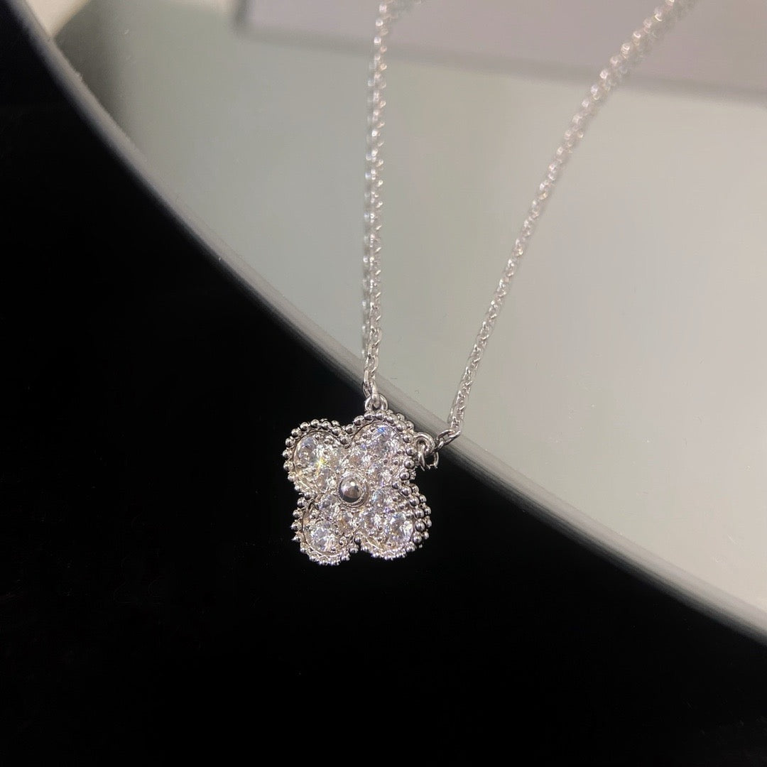 [Leaves]CLOVER 15MM DIAMOND SINGLE FLOWER NECKLACE