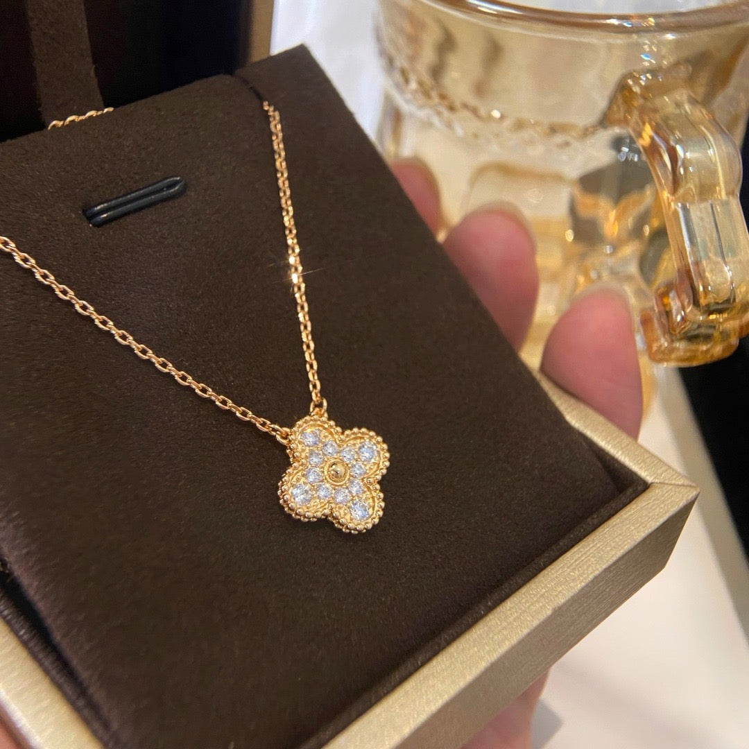 [Leaves]CLOVER 15MM DIAMOND SINGLE FLOWER NECKLACE