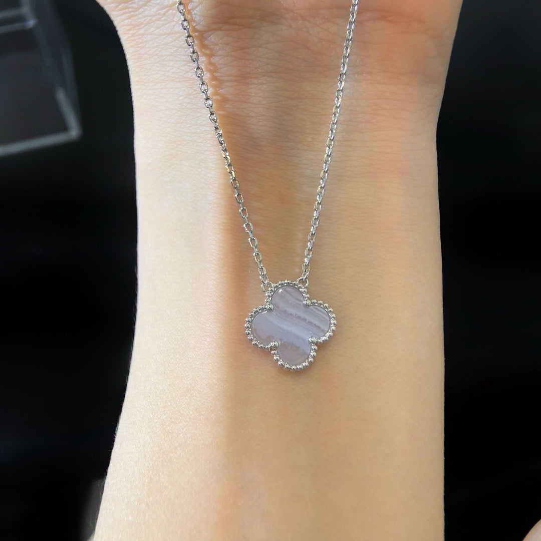 [Leaves]CLOVER 15MM BLUE CHALCEDONY NECKLACE SILVER