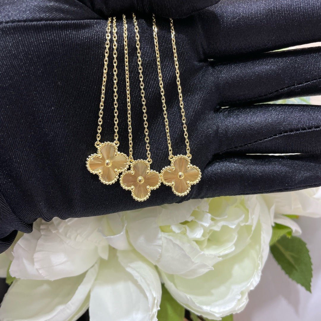 [Leaves]CLOVER 15MM LASER NECKLACE