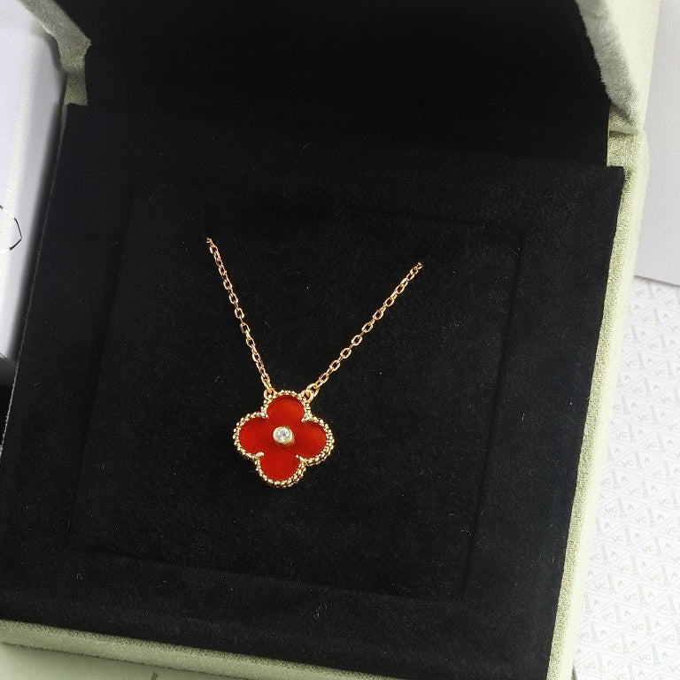 [Leaves]CLOVER 15MM DIAMOND CARNELIAN NECKLACE